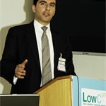 Robert Rabinowitz presenting winning Challenge entry