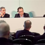 l-r Paul Everitt (SMMT), Chas Hallett, Editor WhatCar? and Philippa Oldaham (IMechE)