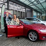 Transport Minister Baroness Kramer and LowCVP Chairman Darran Messem at vehicle display outside LowCVP Conference