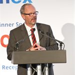 The actor, Robert Llewellyn, MC of the Awards Dinner