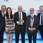 2015 Outstanding Low Carbon Publication or Report
Winner: Urban Foresight
(L-R) Robert Llewellyn (MC), Elizabeth Middleman (UF), David Beeton (UF), Richard Folkson (IMechE), Darran Messem (Carbon Trust)